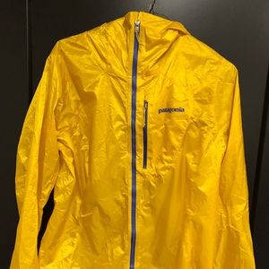 Patagonia yellow wind jacket